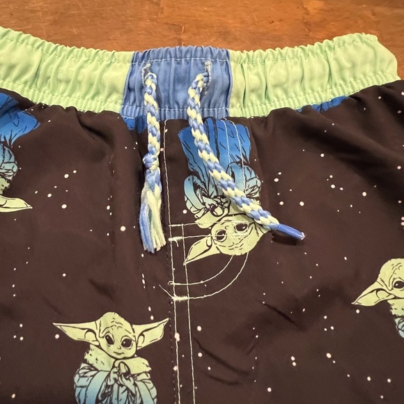 Star Wars Sz 10/12 Baby Yoda The Child Swim Trunks - Picture 3 of 9